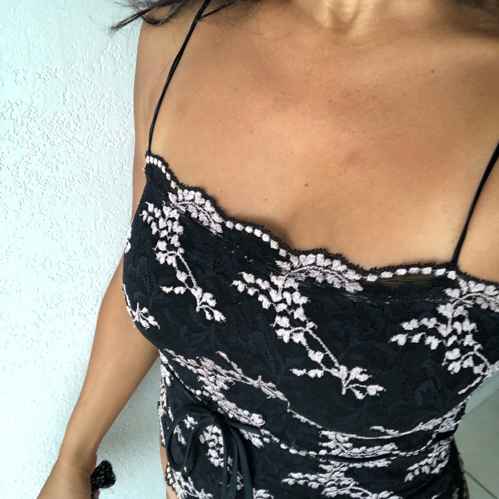 💝Sweet, sexy Leigh Bantivoglio lace top